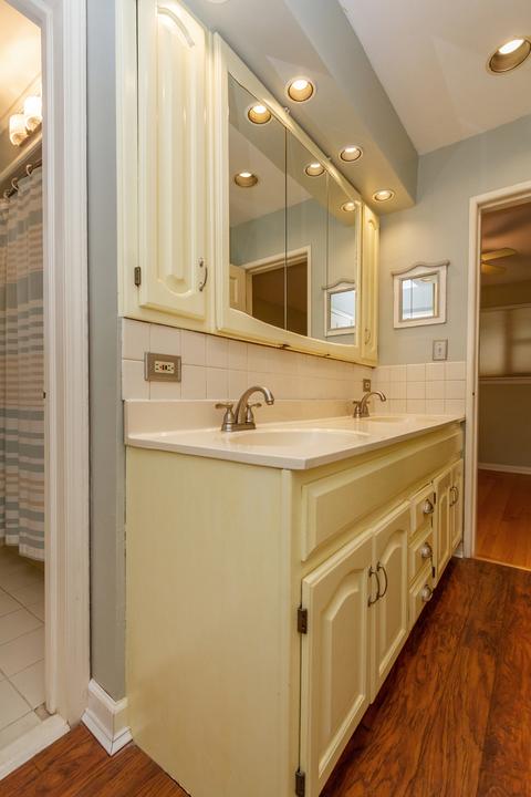 511 S Edward St, Mount Prospect, IL 60056 photo 17