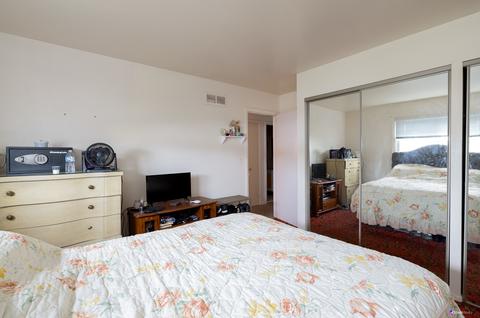 9272 Dee Rd, Des Plaines, IL 60016 photo 11