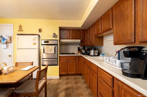 9272 Dee Rd, Des Plaines, IL 60016 photo 7
