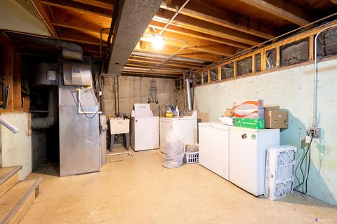 9272 Dee Rd, Des Plaines, IL 60016 photo 16