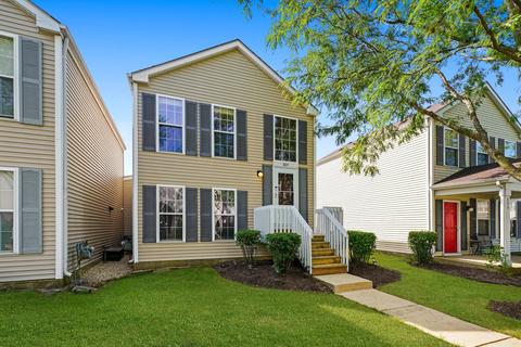 804 Symphony Dr, Aurora, IL 60504 photo 1