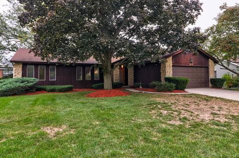 215 Old Forge Rd, Elgin, IL 60123 photo 1