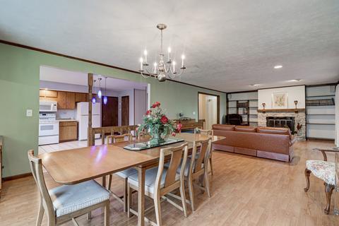 215 Old Forge Rd, Elgin, IL 60123 photo 7