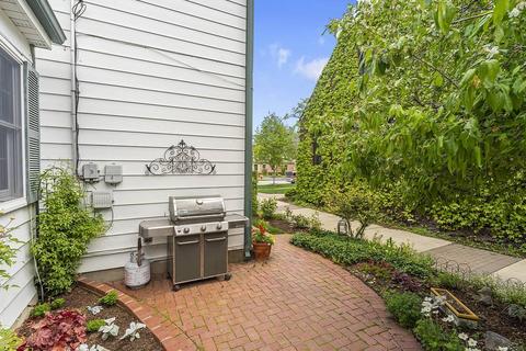 106 S Albert St, Mount Prospect, IL 60056 photo 32