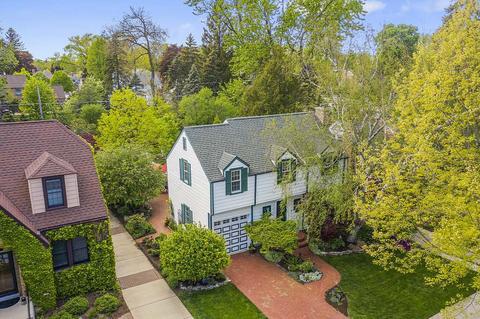 106 S Albert St, Mount Prospect, IL 60056 photo 2