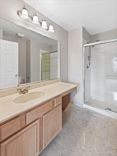 422 Cromwell Cir #1, Bartlett, IL 60103 photo 13