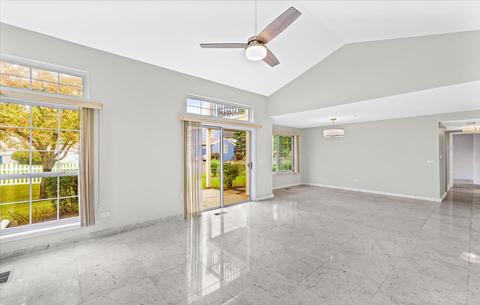 422 Cromwell Cir #1, Bartlett, IL 60103 photo 8