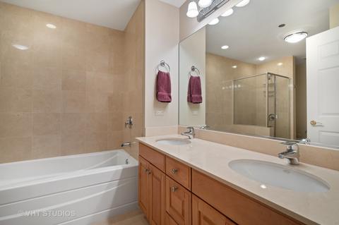 21 E Huron St #3504, Chicago, IL 60611 photo 15