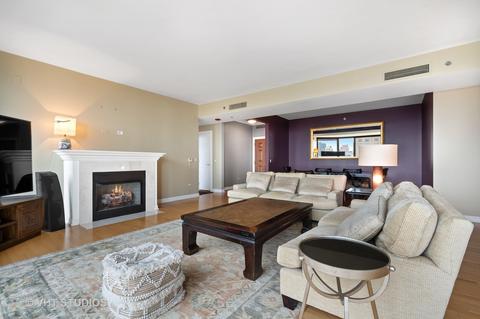 21 E Huron St #3504, Chicago, IL 60611 photo 4