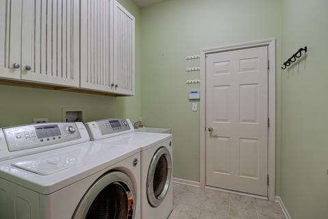 3861 Seigle Dr, Elgin, IL 60124 photo 9