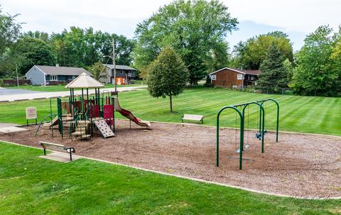 1012 Hilltop Blvd, Mchenry, IL 60050 photo 22