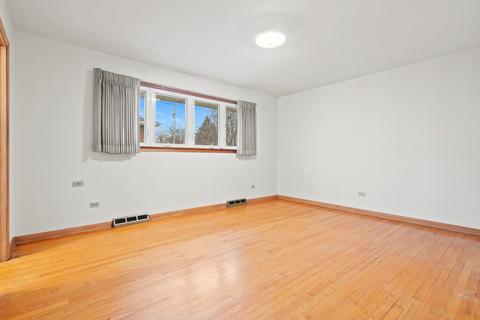8101 Normandy Ave, Burbank, IL 60459 photo 14