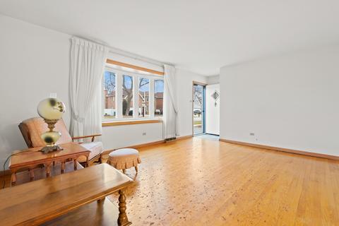 8101 Normandy Ave, Burbank, IL 60459 photo 6