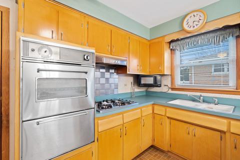 8101 Normandy Ave, Burbank, IL 60459 photo 13