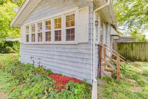 1206 S Wright St, Bloomington, IL 61701 photo 43