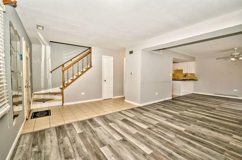 854 Oxford Pl, Wheeling, IL 60090 photo 15