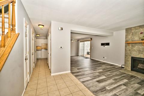 854 Oxford Pl, Wheeling, IL 60090 photo 12