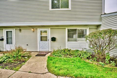 854 Oxford Pl, Wheeling, IL 60090 photo 3