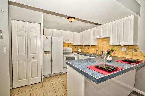 854 Oxford Pl, Wheeling, IL 60090 photo 24