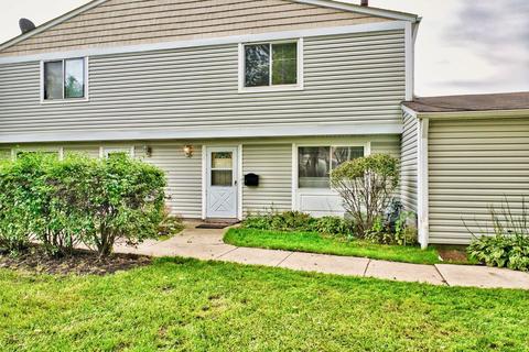 854 Oxford Pl, Wheeling, IL 60090 photo 1