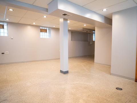 119 E 120th St, Chicago, IL 60628 photo 11