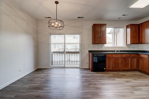 28732 N Pineview Blvd, Lakemoor, IL 60051 photo 3