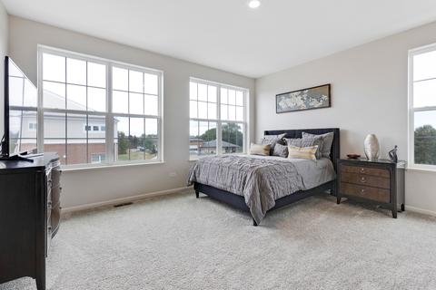 2929 Reflection Dr, Naperville, IL 60564 photo 15