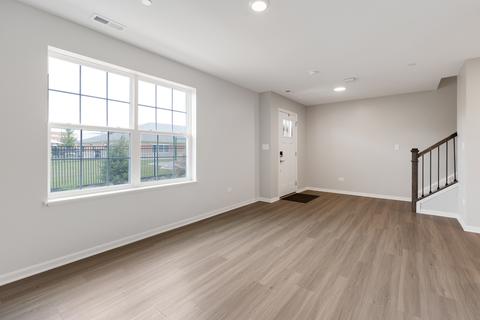 2929 Reflection Dr, Naperville, IL 60564 photo 3