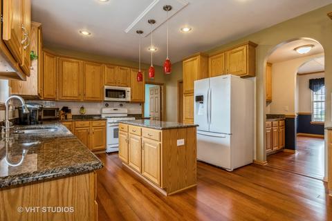1716 Pinnacle Dr, Aurora, IL 60502 photo 5