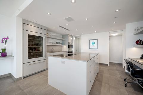 180 E Pearson St #4107, Chicago, IL 60611 photo 12