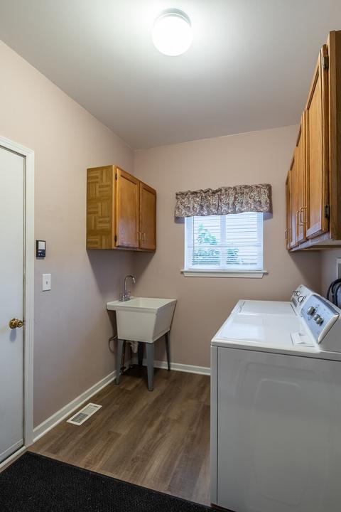 207 Faircroft Rd, Bartlett, IL 60103 photo 13