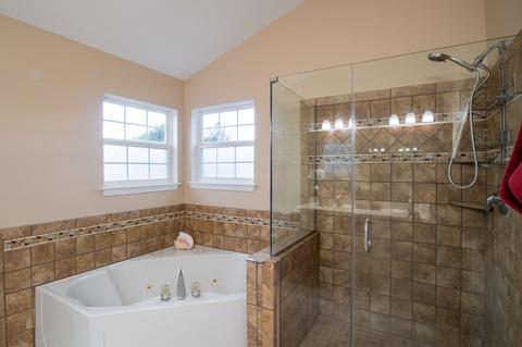 207 Faircroft Rd, Bartlett, IL 60103 photo 12