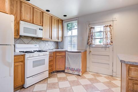 11244 S Champlain Ave, Chicago, IL 60628 photo 5