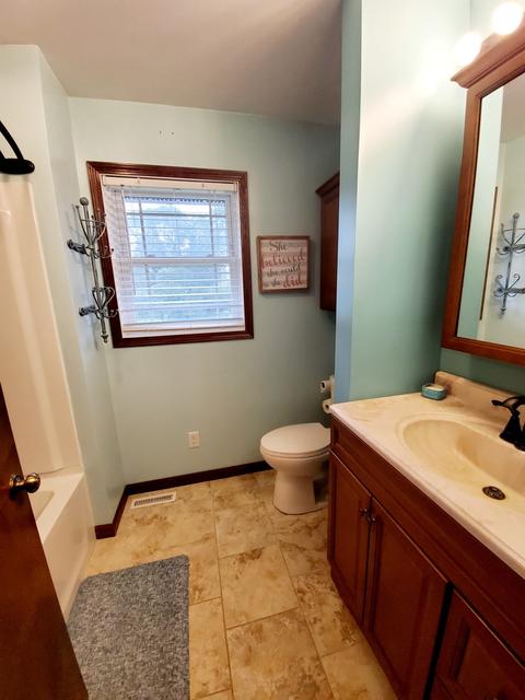 560 E Third Ave, Clifton, IL 60927 photo 39