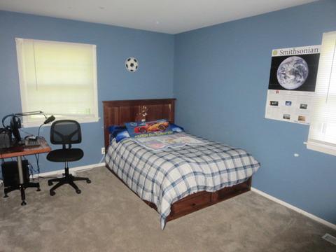 8 Circle Dr E, Montgomery, IL 60538 photo 11