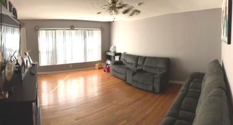 8 Circle Dr E, Montgomery, IL 60538 photo 3