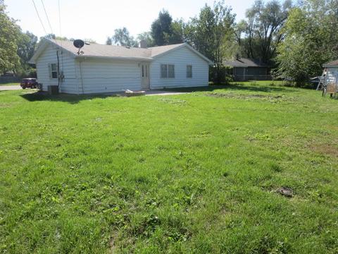 8 Circle Dr E, Montgomery, IL 60538 photo 15