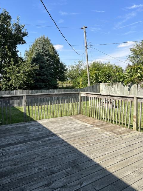706 W Clark St, Thomasboro, IL 61878 photo 17