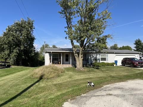 706 W Clark St, Thomasboro, IL 61878 photo 1