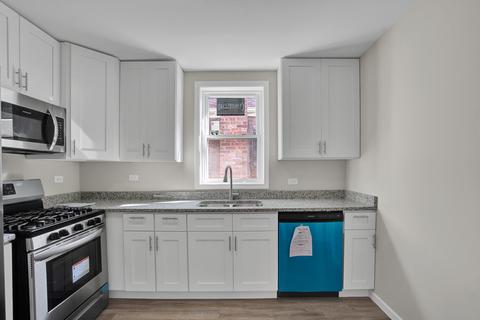 555 E 104th Pl, Chicago, IL 60628 photo 12