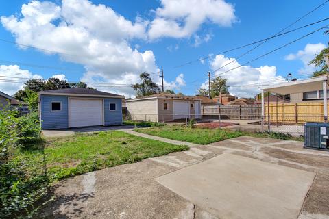 555 E 104th Pl, Chicago, IL 60628 photo 19