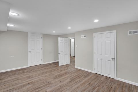 555 E 104th Pl, Chicago, IL 60628 photo 15