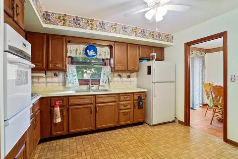910 Macgregor Rd, Lockport, IL 60441 photo 8