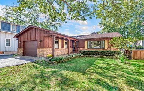234 S Hickory Ave, Bartlett, IL 60103 photo 1