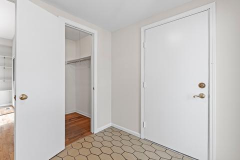 601 Raleigh Rd, Glenview, IL 60025 photo 15
