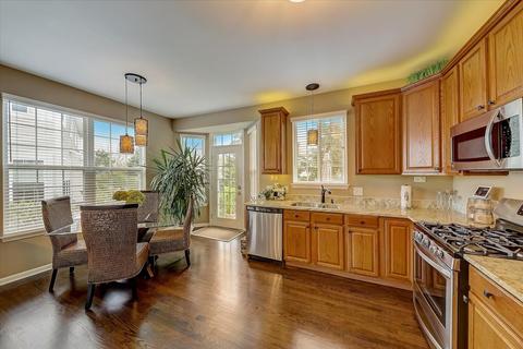 2998 Talaga Dr, Algonquin, IL 60102 photo 6