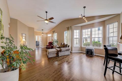 2998 Talaga Dr, Algonquin, IL 60102 photo 4