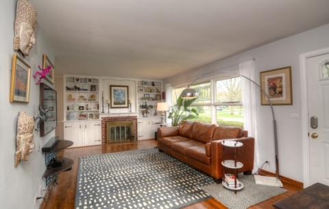 115 W Elm St, Wheaton, IL 60189 photo 3