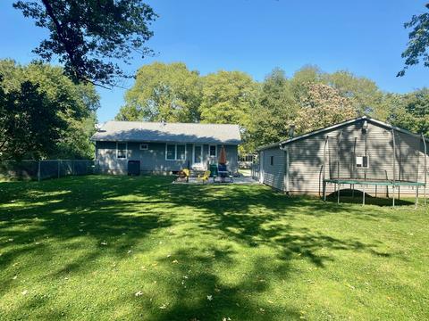155 E Lockhart St, Niantic, IL 62551 photo 4