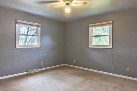 208 Hickory Dr, Roberts, IL 60962 photo 19